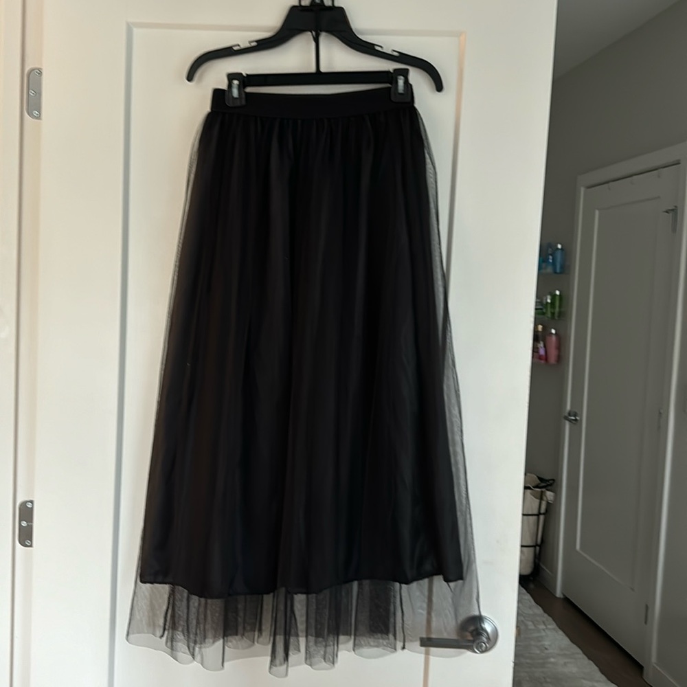 Boohoo NWT black tool maxi skirt